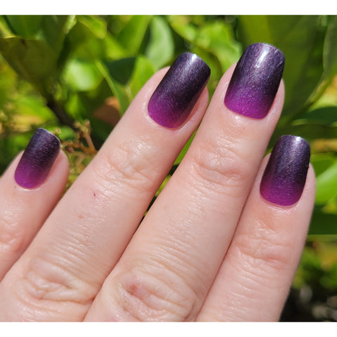 Image of Violetta Shimmer Nail Wraps